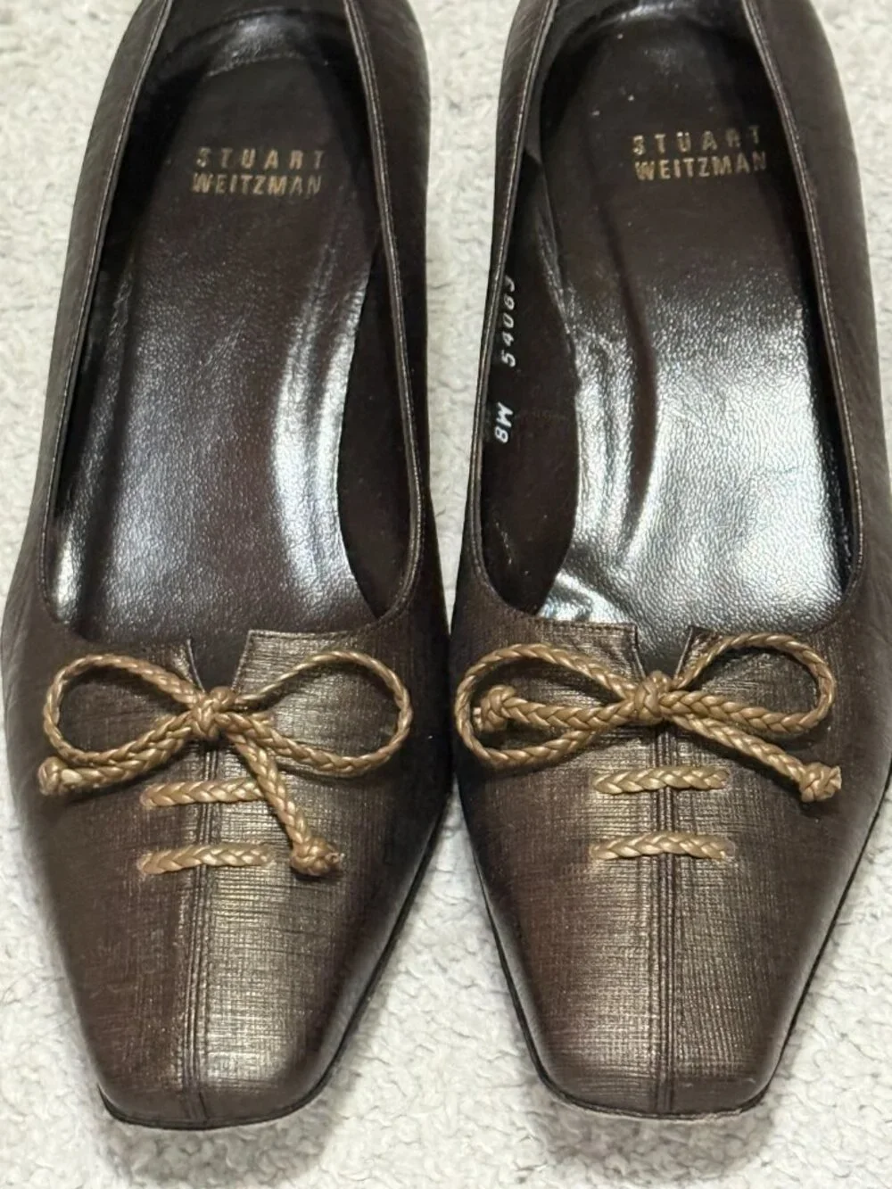 Stuart Weitzman Dark Brown Leather Square-Toe Kitten Heel Pumps 7.5M Bow Accent